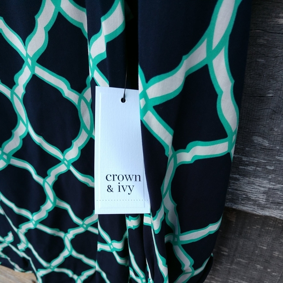 Peasant Top Crown & Ivy Women's Med Navy Blue & White Chain Pattern New W/Tags - Picture 7 of 12